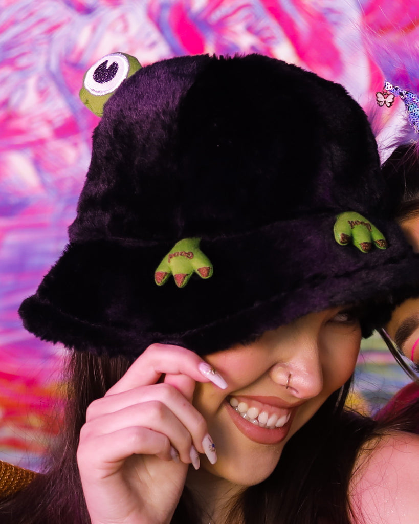Funky Frog Furry Bucket Hat-Black-Lifestyle