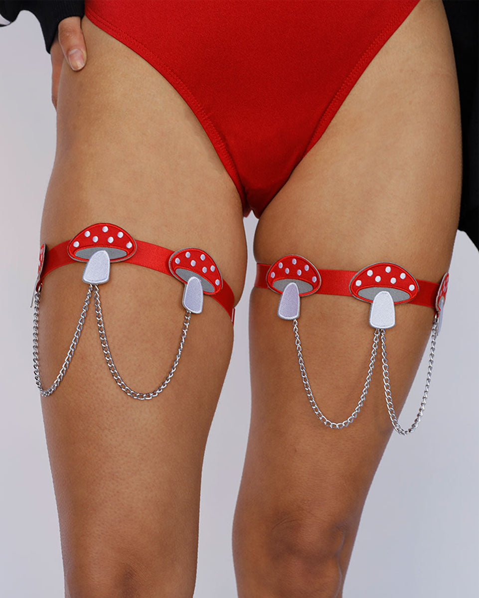 Red Chain Leg Garter