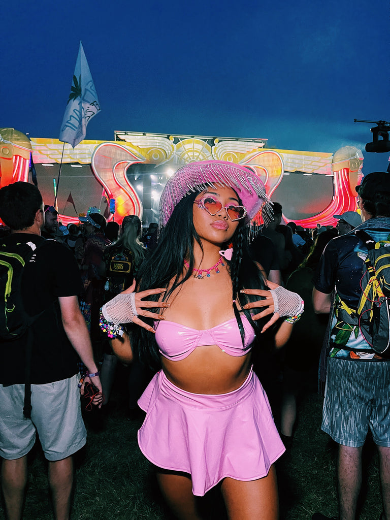10 Tips For Reusing Rave Clothes To Be Sustainable