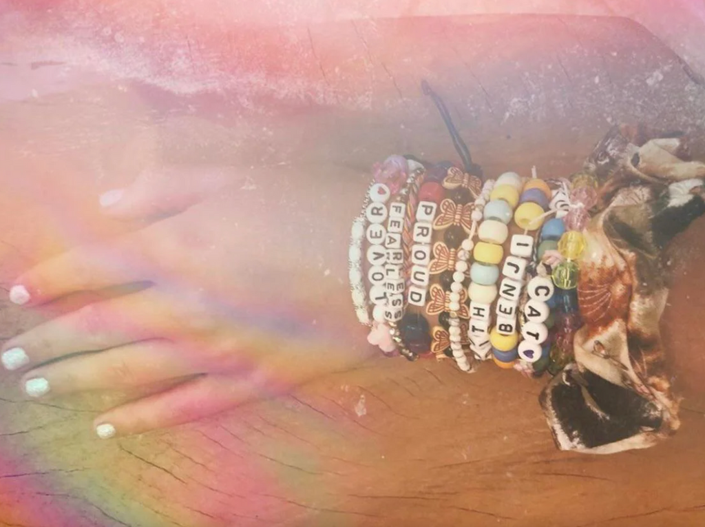 How to Make Friendship Bracelets for the Taylor Swift Eras Tour