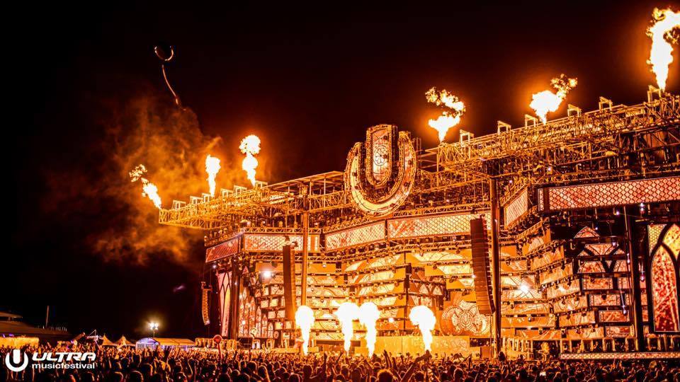 Ultra 2019 Mainstage Shooting Fire at Night