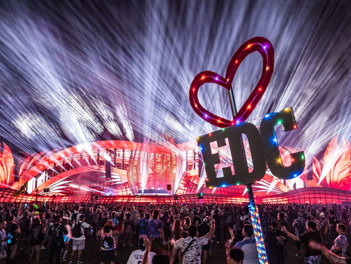 Epget Rave How to Make a Rave Totem for Festival Season | iHeartRaves