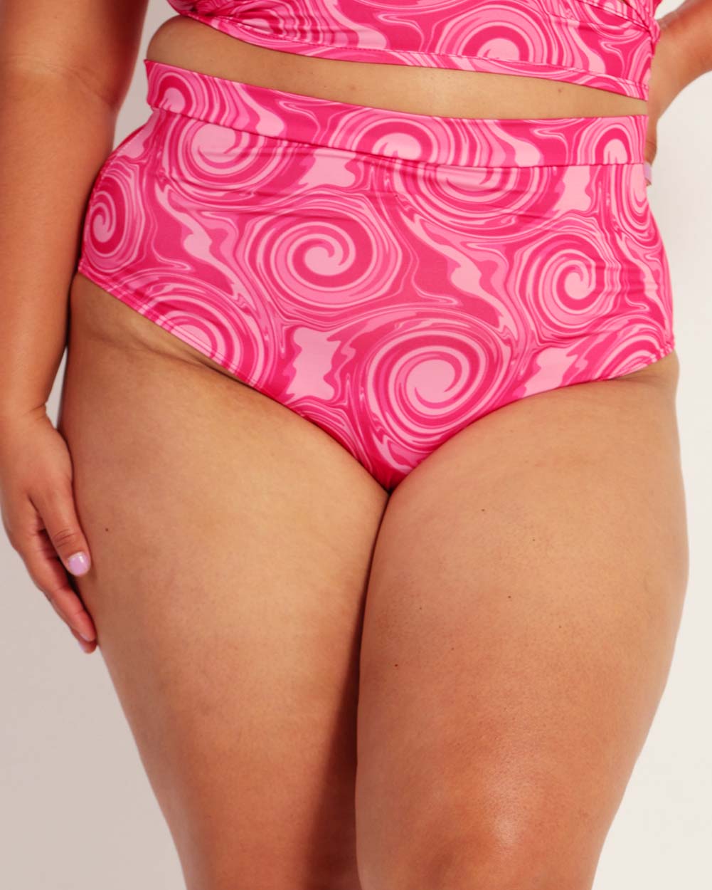 Mellow Flow Booty Shorts-Curve1-Pink-Front--Silvia---1X