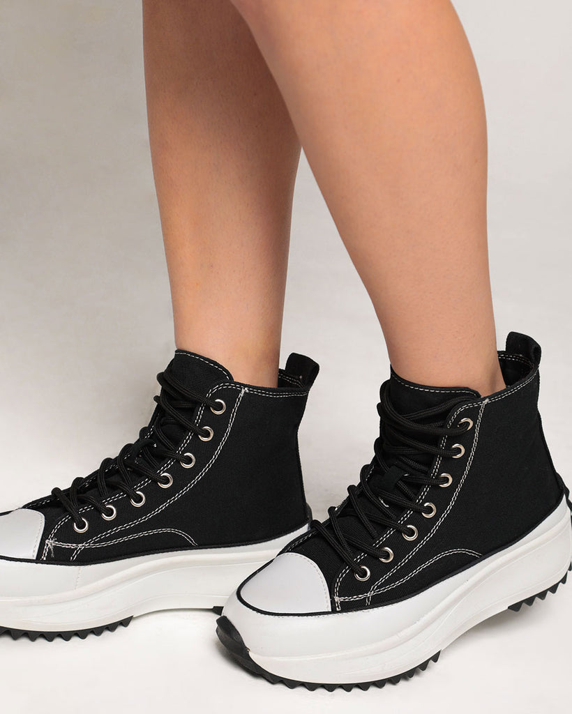 No Pressure Platform Lace-Up Sneakers-Black-Regular-Detail--Sarah2---7