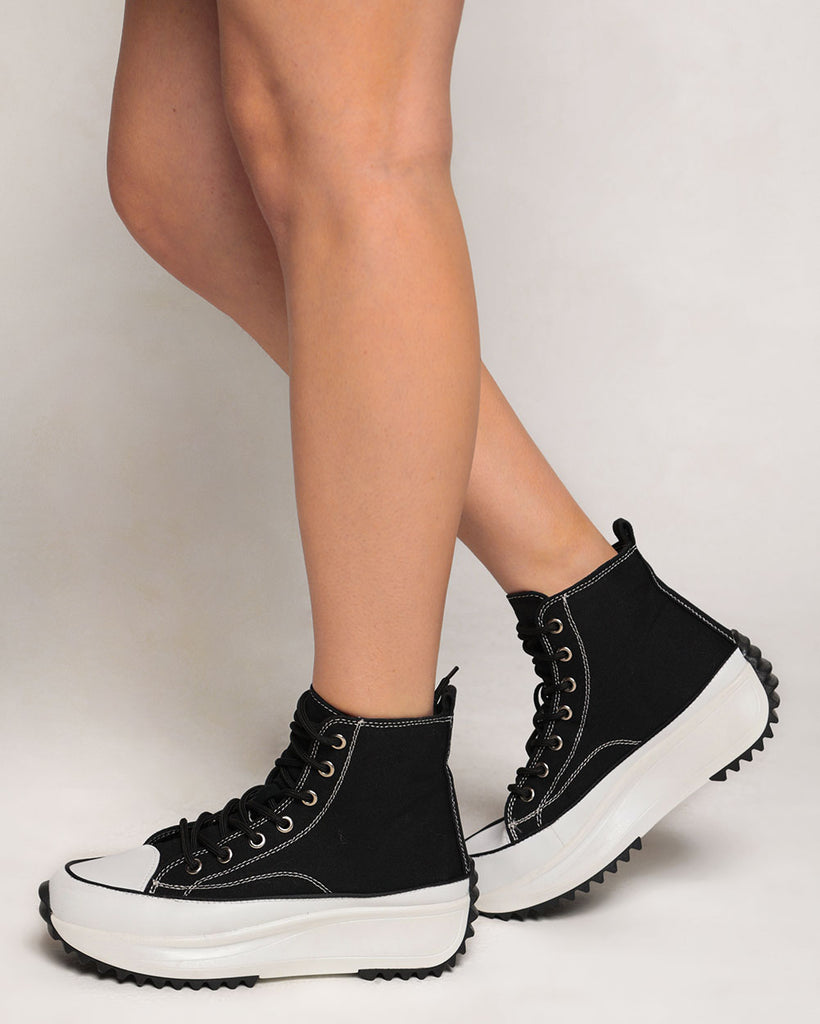 No Pressure Platform Lace-Up Sneakers-Black-Regular-Side--Sarah2---7