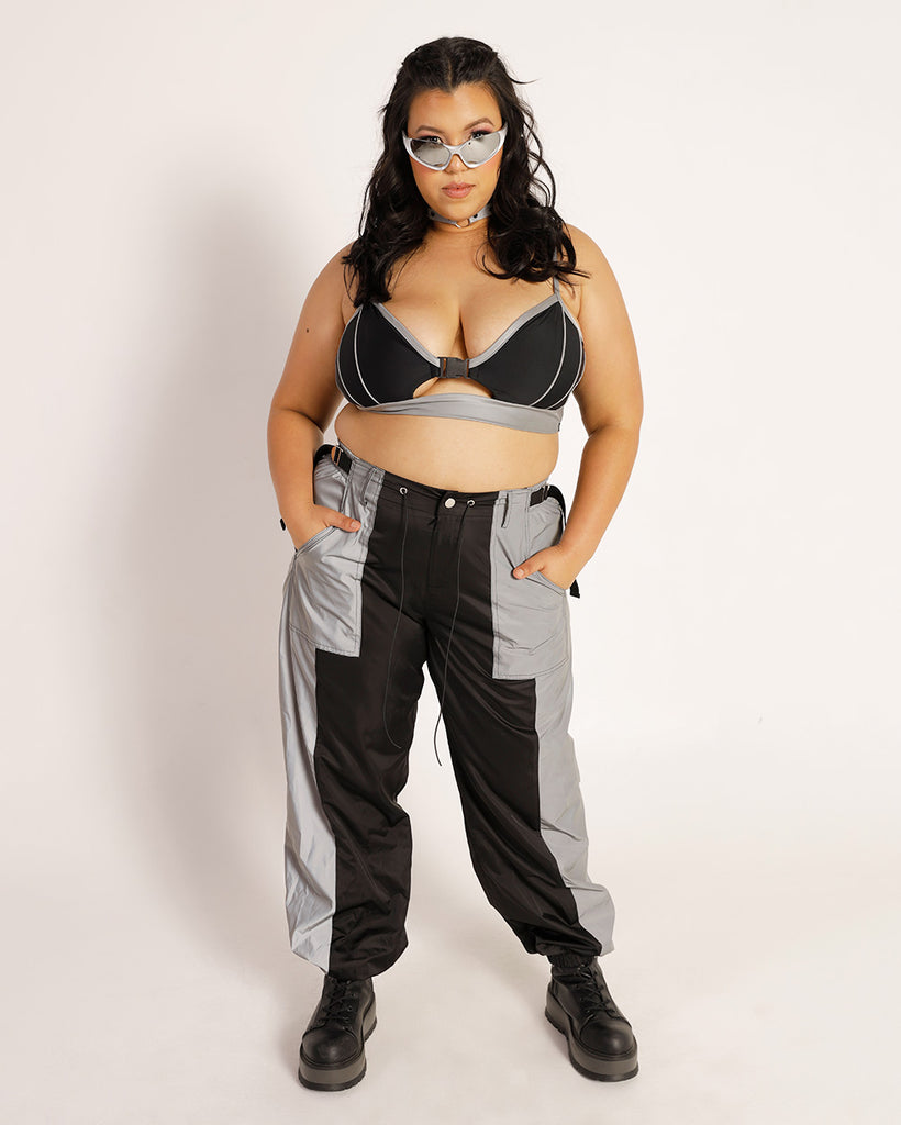 Thunder Shock Reflective Speed Clasp Crop Top-Curve1-Black/Silver-Full--Silvia---1X