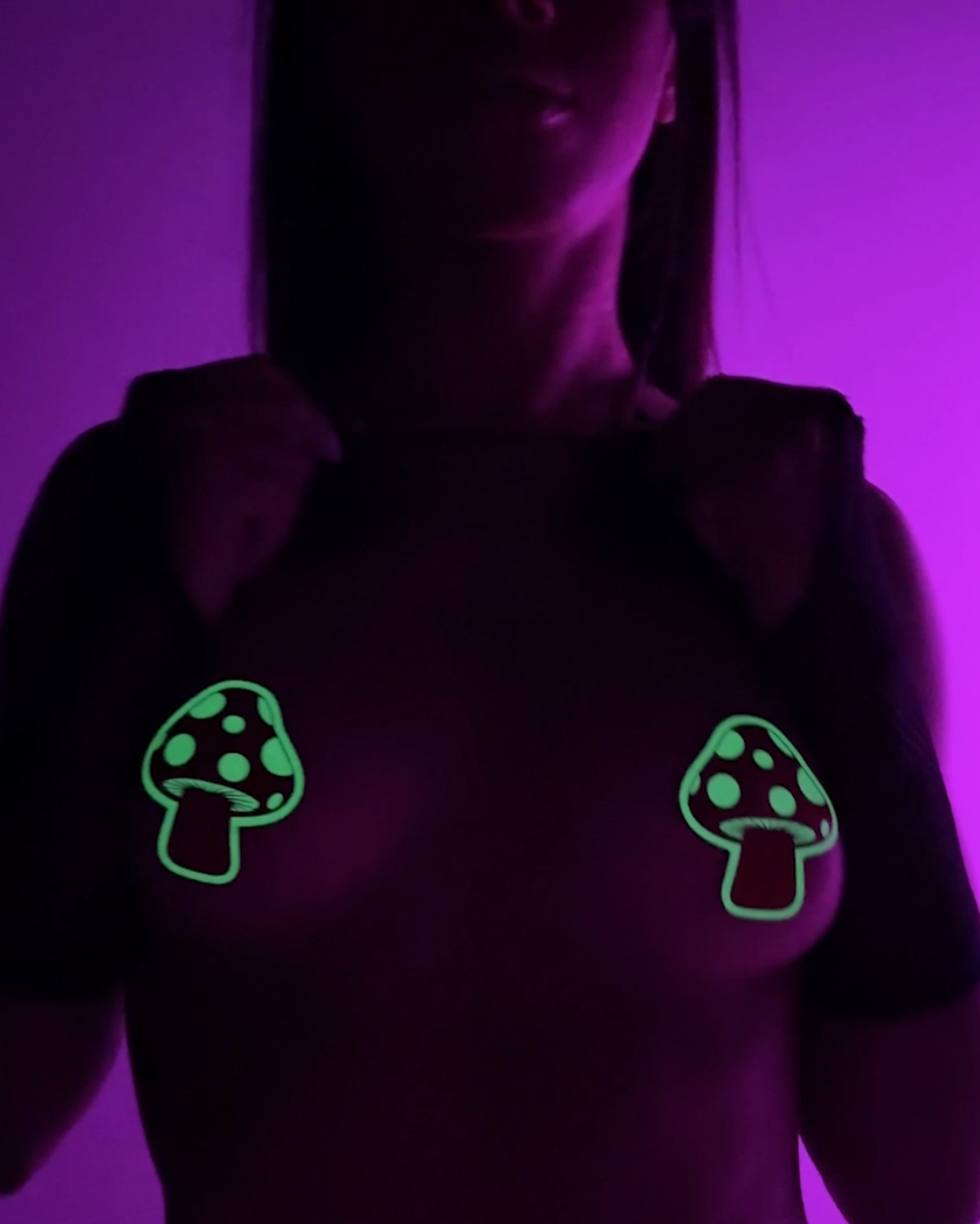 Pastease Shiny Glow-in-the-Dark Shroom Nipple Pasties – iHeartRaves